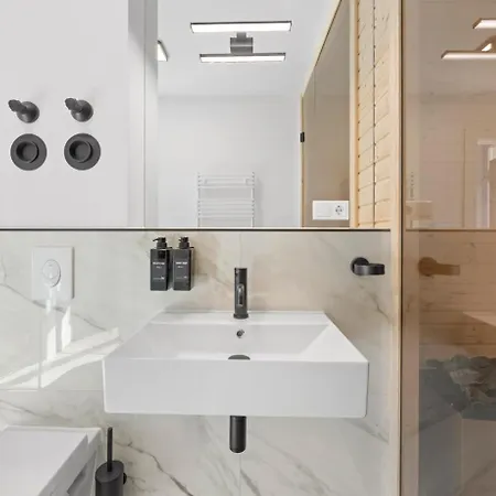 Ξενοδοχείο με διαμερίσματα Residenz Hugo