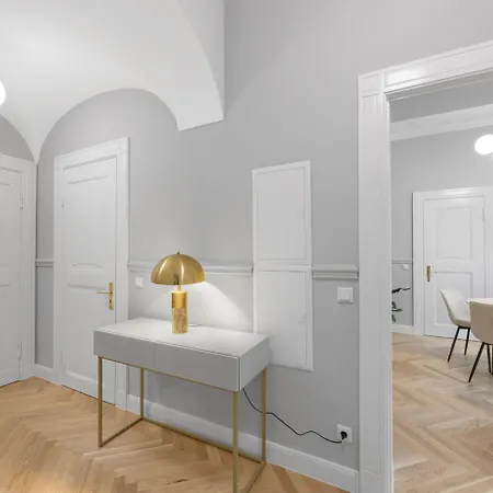 Aparthotel Residenz Hugo 4*