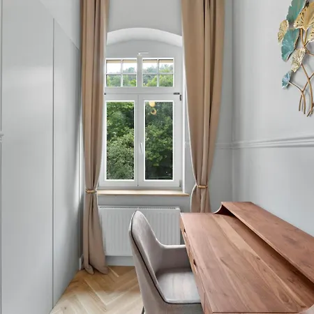 Residenz Hugo Aparthotel *