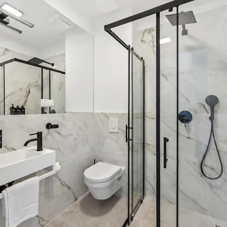 Residenz Hugo 4*