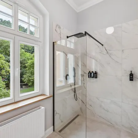 Ξενοδοχείο με διαμερίσματα Residenz Hugo