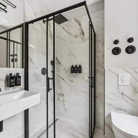 Ξενοδοχείο με διαμερίσματα Residenz Hugo 4*