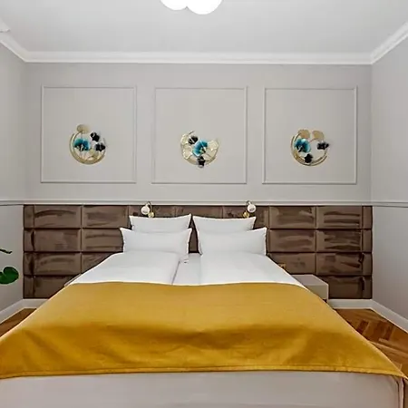 Residenz Hugo Aparthotel