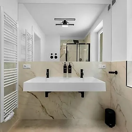 Residenz Hugo Hotel apartamentowy 4*